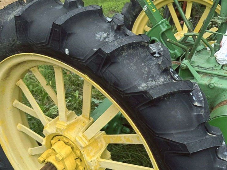 john-deere-b-image-3