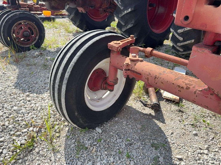 farmall-560-diesel-image-26