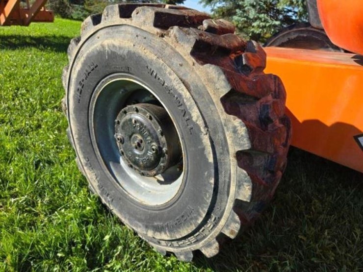 2004-jlg-600aj-image-18