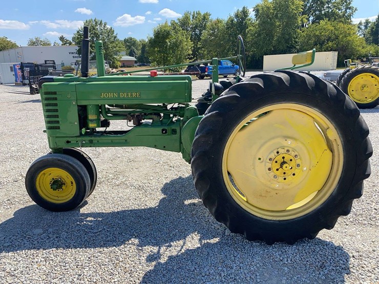 john-deere-b-image-6