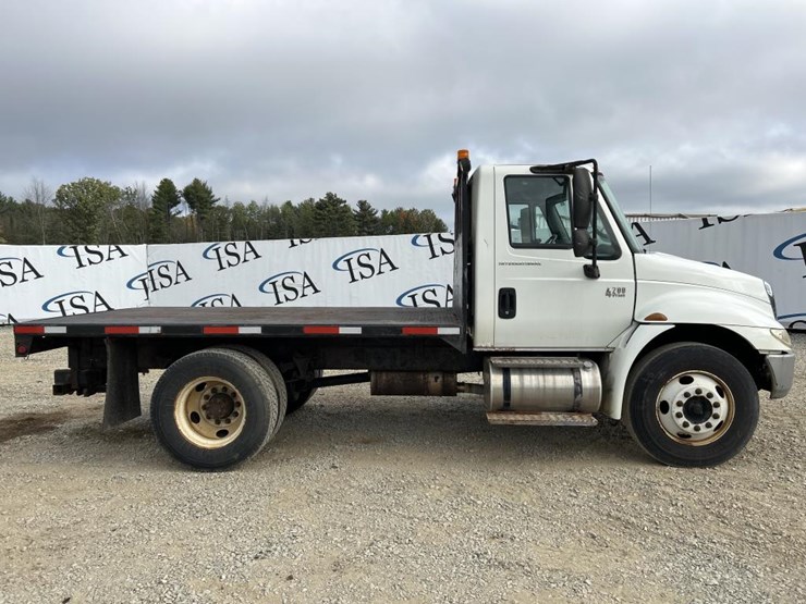 2003-international-durastar-4200-image-6