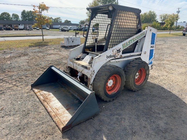 1981-bobcat-743-image-1