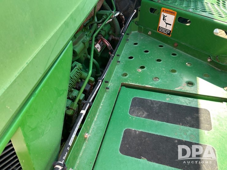 2019-john-deere-r4045-image-33