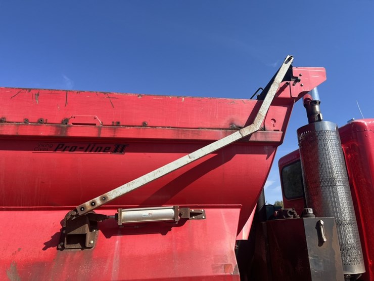 2007-peterbilt-367-image-91