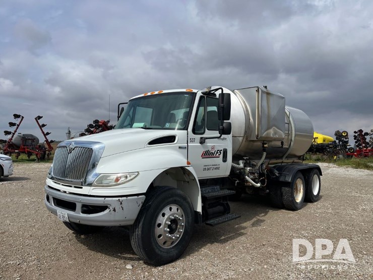 2009-ihc-durastar-4400-truck-(jn3095,-unit-537)-image-1