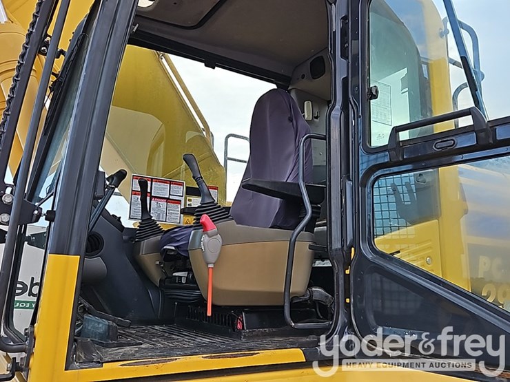 komatsu-pc290-lc-image-39