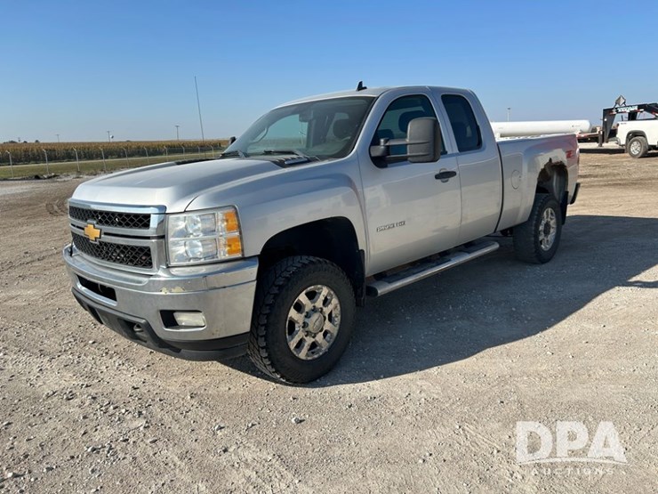 2013-chevrolet-2500hd-image-30