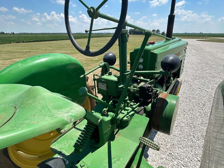 john-deere-h-image-8