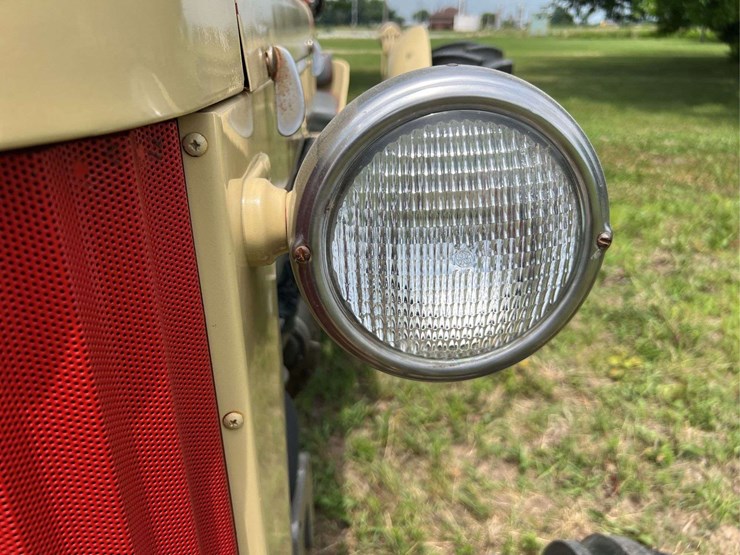 massey-ferguson-40-image-22