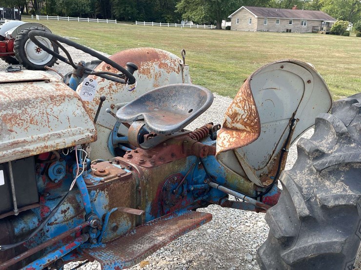 ford-8n-image-38