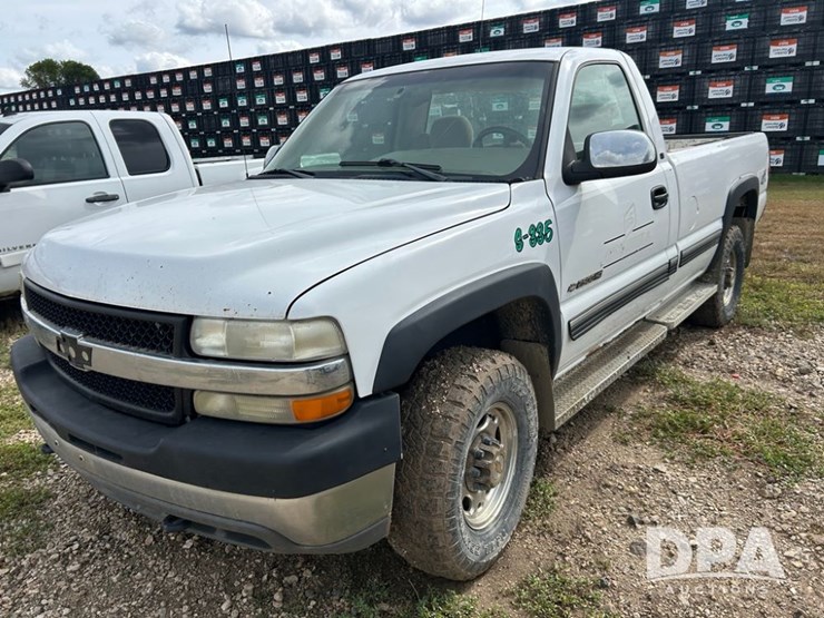 2002-chevrolet-2500hd-image-24