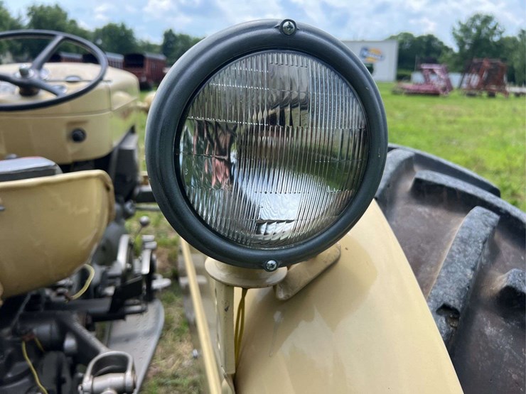 massey-ferguson-40-image-52