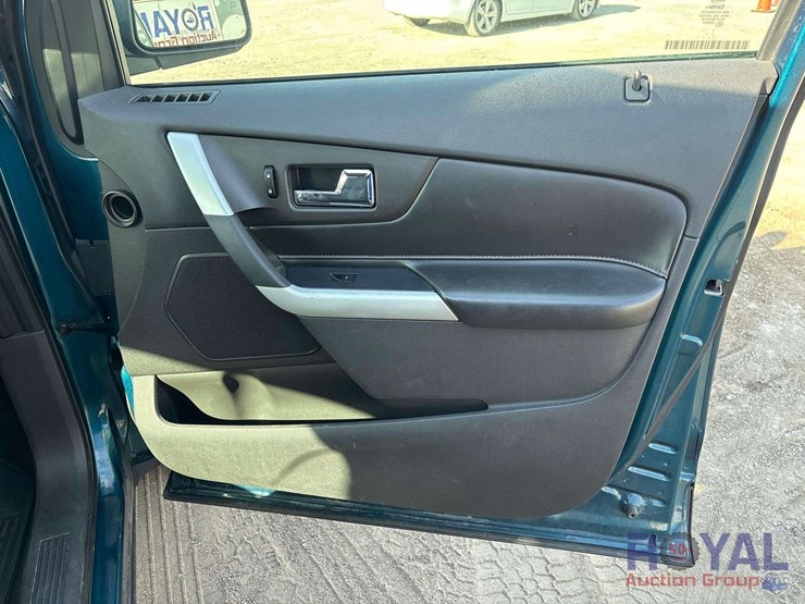 2011-ford-edge-image-23