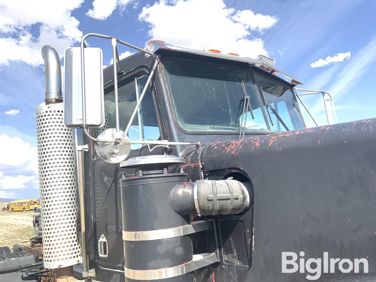 1983-kenworth-w900-image-16