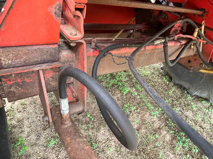 massey-ferguson-510-image-33