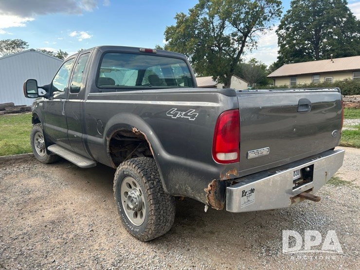 2005-ford-f350-xlt-image-5