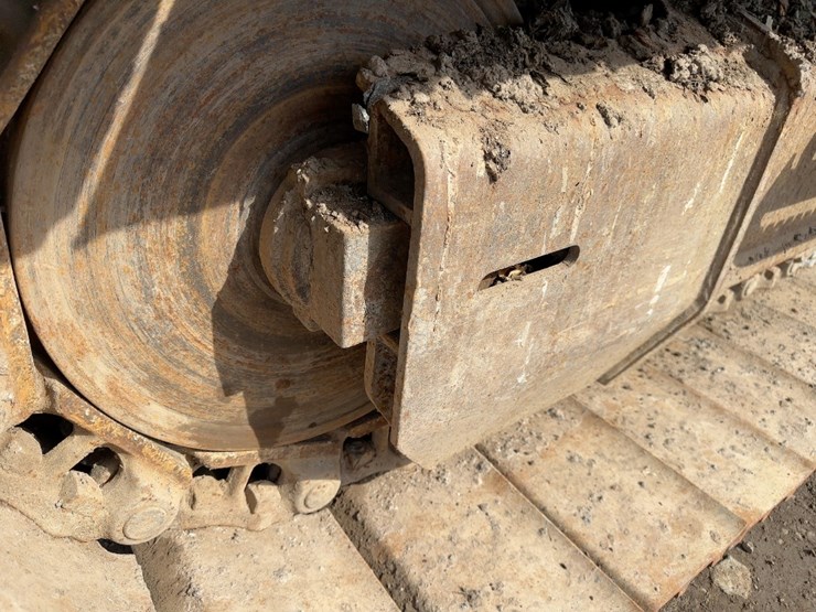 2004-deere-225c-lc-image-29