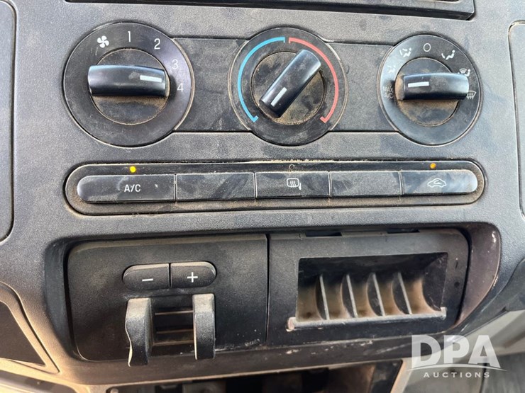2009-ford-f250-xlt-image-51