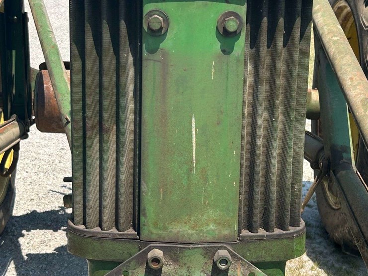 1956-john-deere-520-image-12
