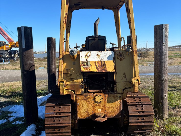 2006-caterpillar-d4c-image-7