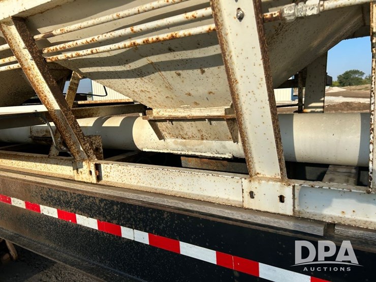 2006-b-b-dry-tender-trailer-(cp1148,-unit-9690)-image-13