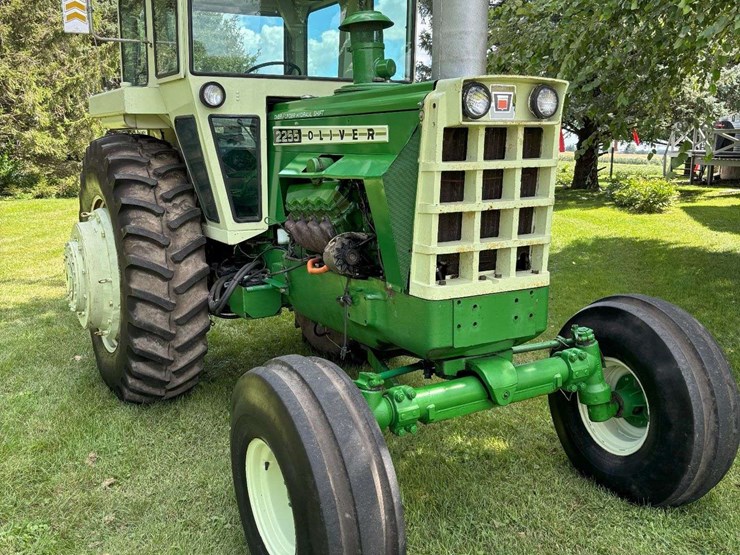 1976-oliver-2255-image-7
