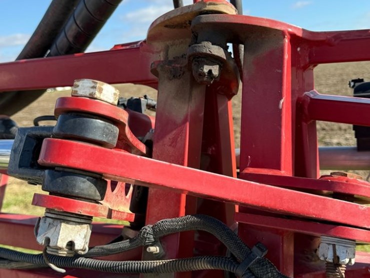 2018-case-ih-patriot-3340-image-32