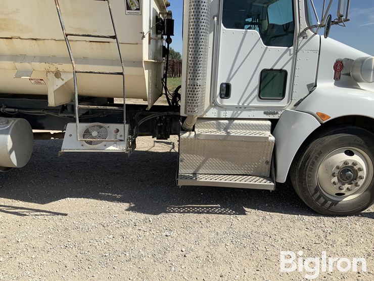 2011-kenworth-t370-image-17