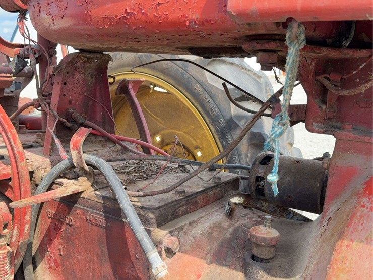 farmall-m-image-36