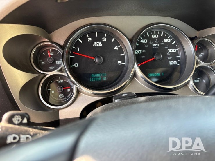2010-chevrolet-3500hd-image-10