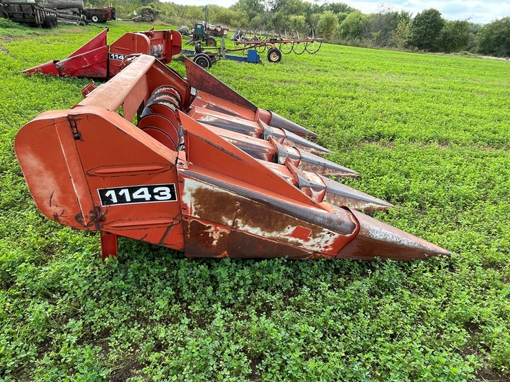 massey-ferguson-1143-image-4