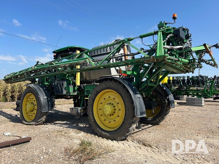 2019-john-deere-r4045-image-4