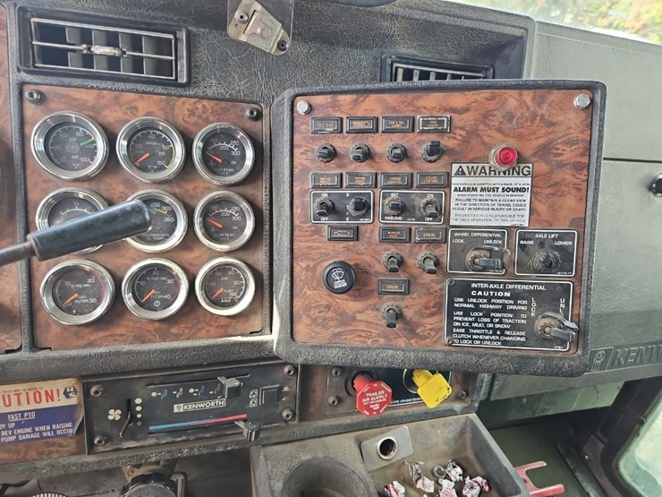 2001-kenworth-t800-image-35