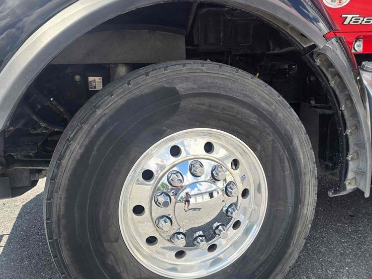 2021-kenworth-t880-image-15