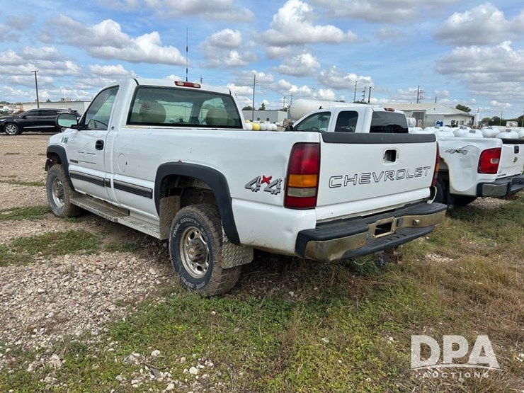 2002-chevrolet-2500hd-image-4