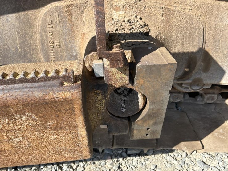 komatsu-d65px-image-23