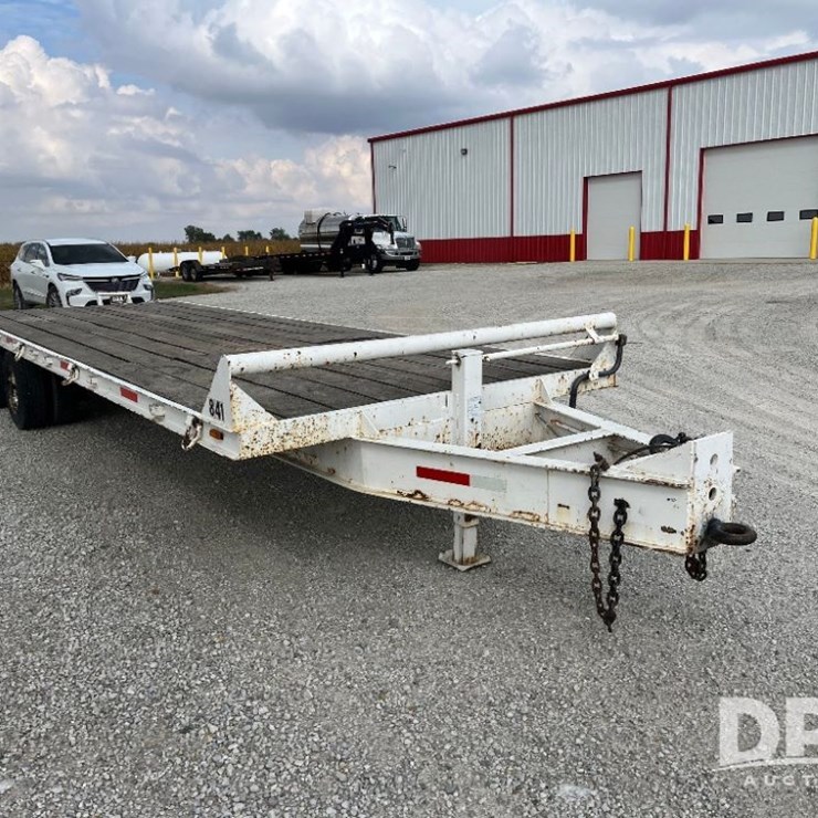 Flatbed Trailer (JN3107, Unit 841)