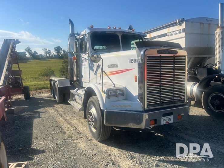1987-freightliner-fld120-image-1
