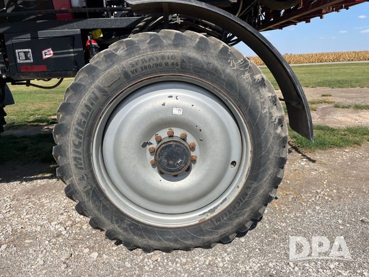 2017-case-ih-patriot-4440-image-48