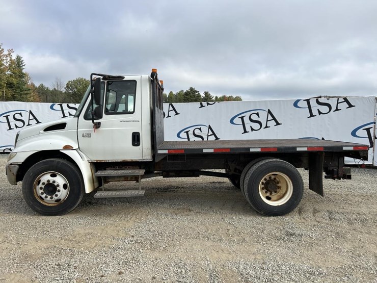 2003-international-durastar-4200-image-2
