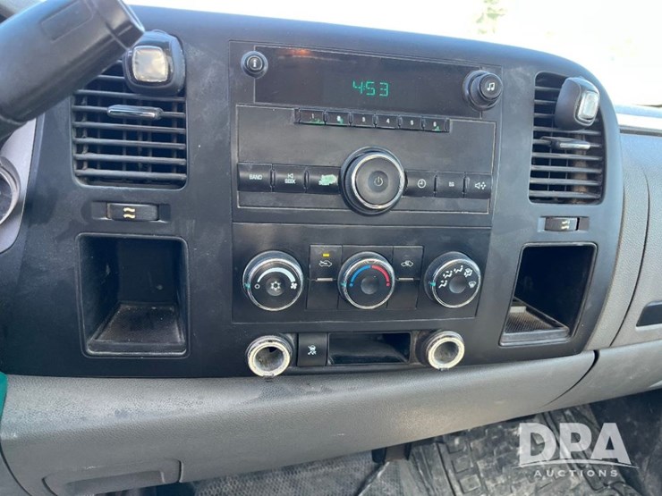2011-chevrolet-2500hd-image-53