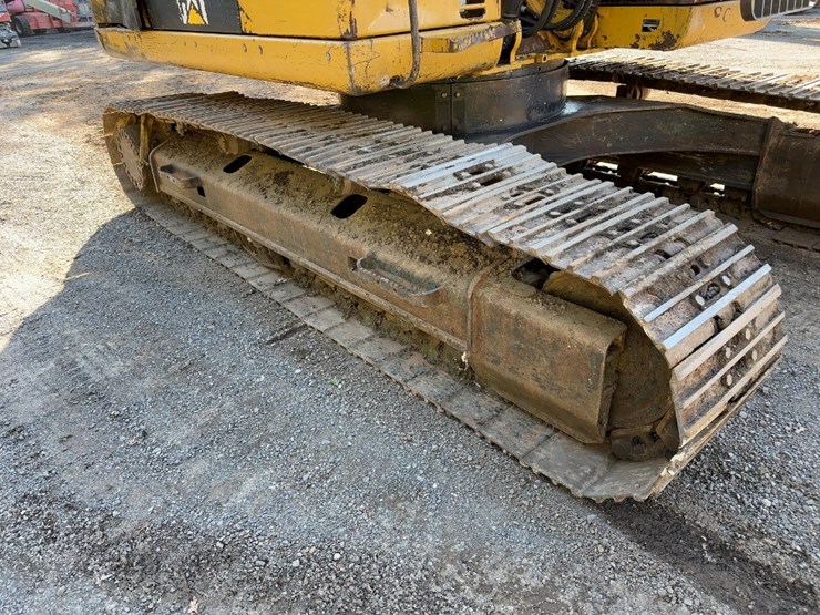 2011-caterpillar-320dl-image-17