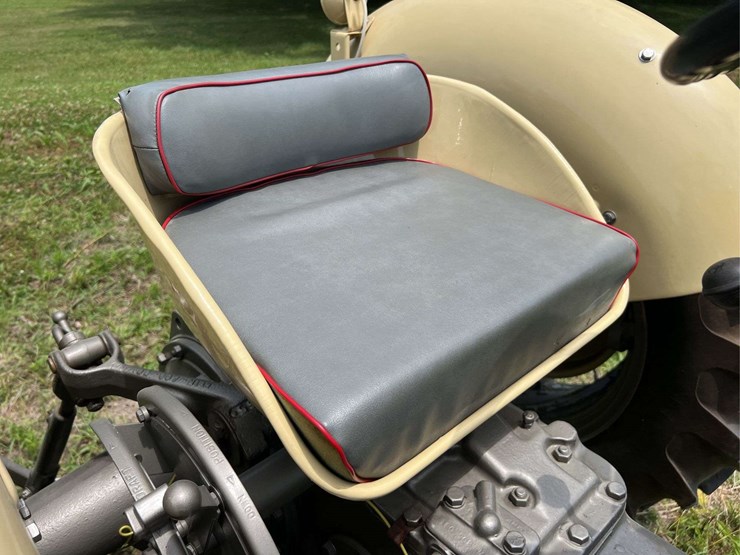 massey-ferguson-40-image-36