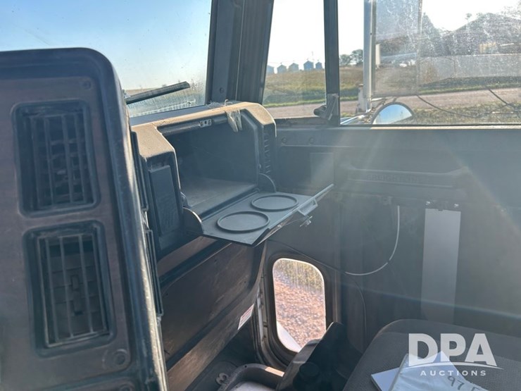 1997-cummins-m11-image-30
