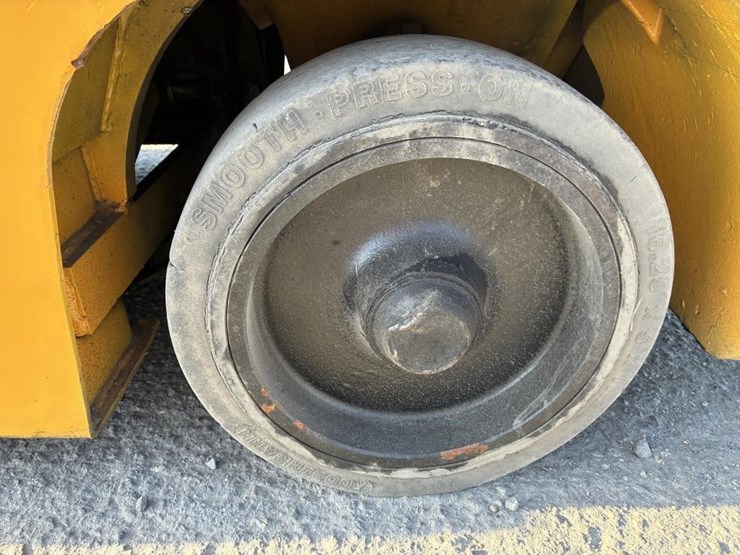 2004-komatsu-fg30sht-14-image-10