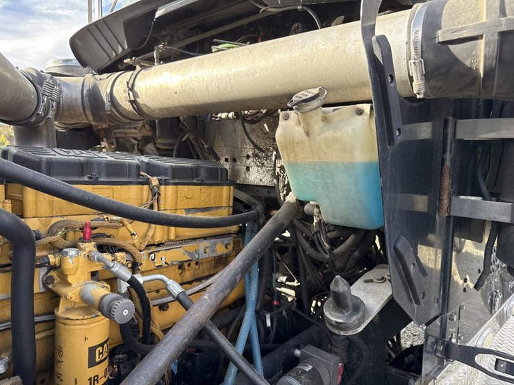 2009-kenworth-w900-image-13