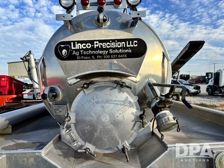 2015-custom-tank-image-16