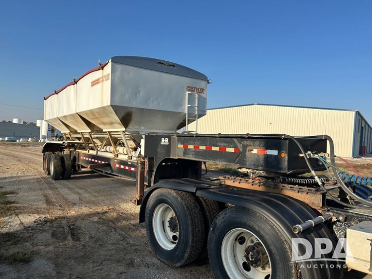 2006-b-b-dry-tender-trailer-(cp1148,-unit-9690)-image-28
