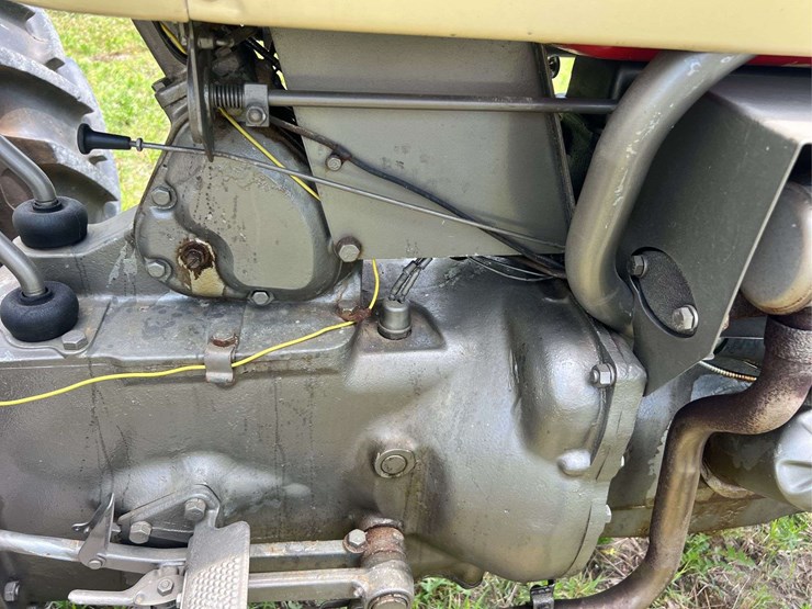 massey-ferguson-40-image-31