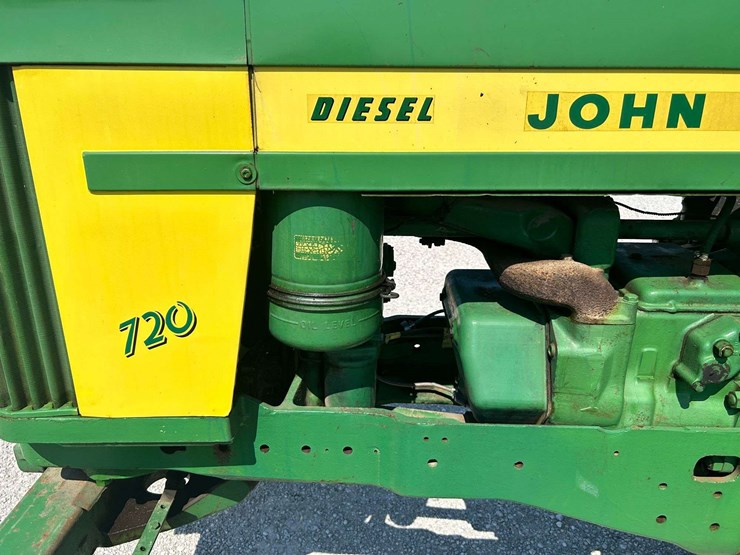 1958-john-deere-720-image-4